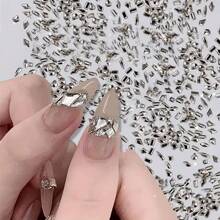 100pcs Mini White Flat Nail Art Rhinestones, Multi-Shape Nail Art Gems, Suitable For DIY Making Accessories Shoes, Clothes, Face Painting, Bags, Nail Art Decoration, Nail Art Zirconia