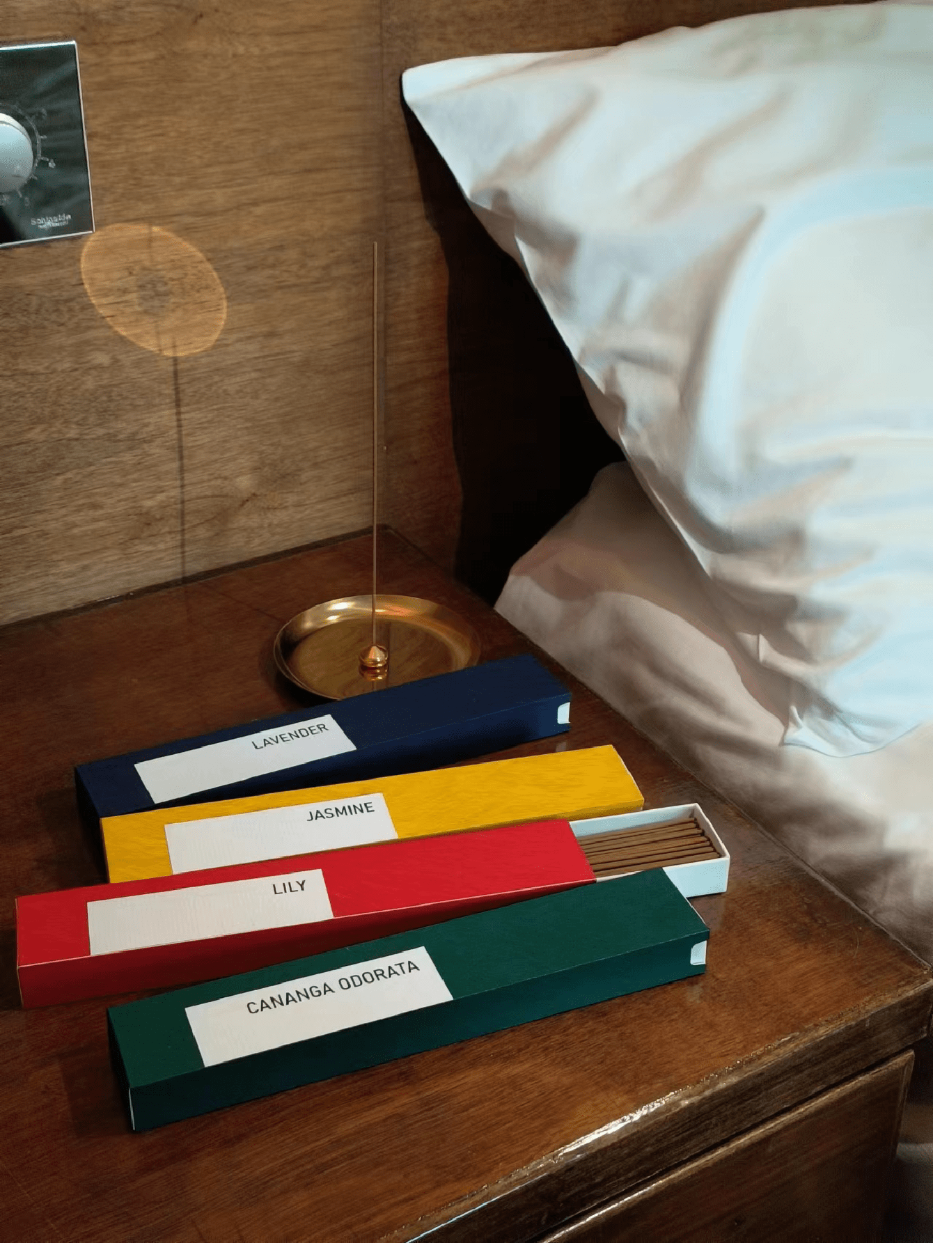 Single Box 30g Natural Essential Oil Incense Stick Set, Plant Essential