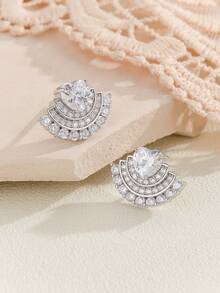 1對豪華心形立方氧化鋯與925純銀耳釘,適合日常佩戴和約會,送禮自用兩相宜 - 銀色 - 查看 4