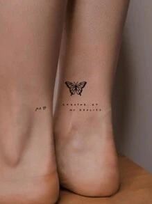 1張防水、耐汗、可清洗且無反光的臨時刺青貼紙,帶有小蝴蝶、英文字母、心形、花朵、新月、極簡主義圖案,適合潮人和日常生活使用