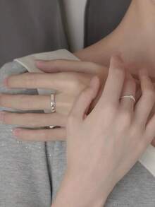 1枚獨特而精緻的優雅s925純銀王子與玫瑰情侶戒指,同性別的設計適用於情人節禮物和配飾 - 銀色 - 查看 3