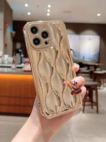 1pc Gold Plated 3d Ripple Full Coverage Phone Case Compatible With IPhone 15/14/13/12/11 - Gold - View 2