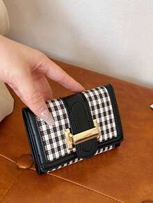 Women's Tri-Fold Short Wallet In Classic Houndstooth Pattern With Multiple Card Slots, Fashionable And Vintage - Black - View 1