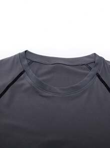 Boyfriend Style Men's Sports & Fitness Slim Fit Moisture Wicking Round Neck Short Sleeve, Solid Color Training Workout & Running Compression Top Gym Clothes Boyfriend Style Men Spring Tops Basic T Shirt Compression Shirt Summer - Dark Grey - View 4