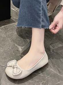 2024 Nowe damskie uniwersalne buty na wiosnę i lato z okrągłym noskiem i niską cholewką, wygodne, codzienne, płaskie buty ze słodkim detalem kokardki - Beżowy - Zobacz 4