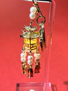 1pc Ladies' Gold Chinese Style Tassel Led Lighted Keychain With Pavilion & Palace Lamp Design, Lobster Clasp Keyring/Chain - A Fun & Unique Gift Suitable For Best Friends Gift, Sister Gift, Couples Gift. - Gold - View 6