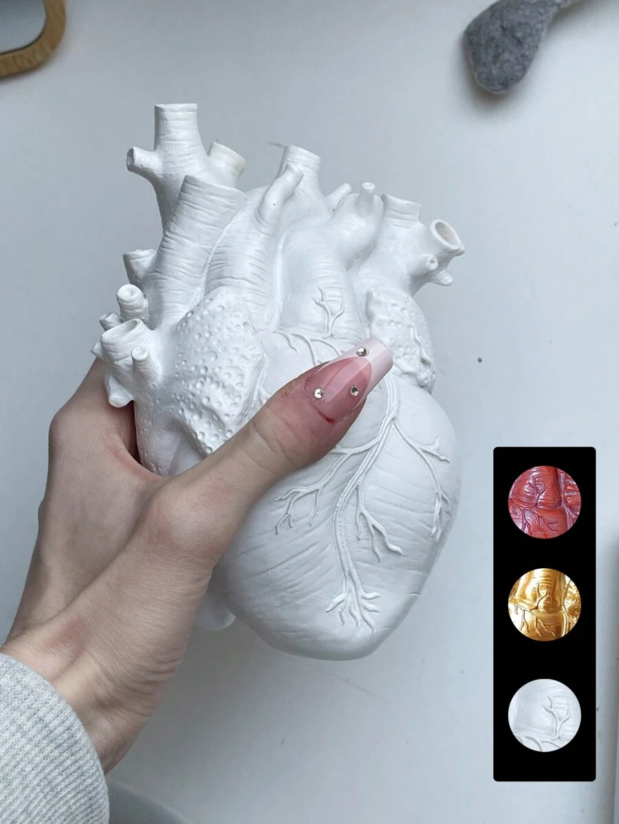 1入心形玻璃花瓶裝飾,可用作插畫裝飾品 - 彩色 - 查看 1