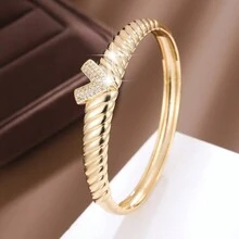 1pc Personalized V Letter Design Fashion Women's Copper Bangle - Bracelet - View 1
