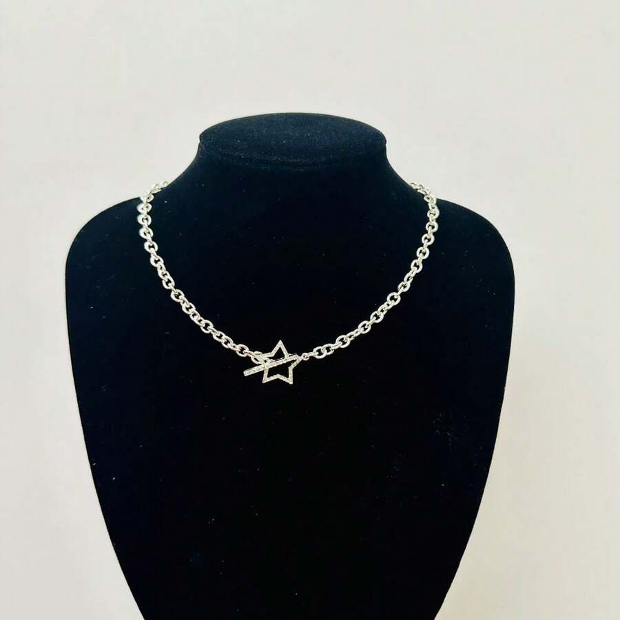 1件新款歐美風銀色星型扣鑲嵌寶石項鍊,適用於日常/情人節女士禮物 - 星星 - 查看 1