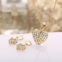1 套创意简约水钻镶嵌心形合金吊坠项链和耳环女士日常佩戴首饰套装