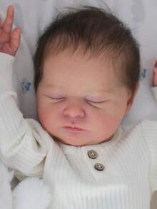 GUESSBELLY 逼真的 50 厘米重生睡娃娃，具有 3D 彩绘皮肤和可见血管，20 英寸柔软硅胶新生女婴圣诞礼物 - 白色 - 查看 4