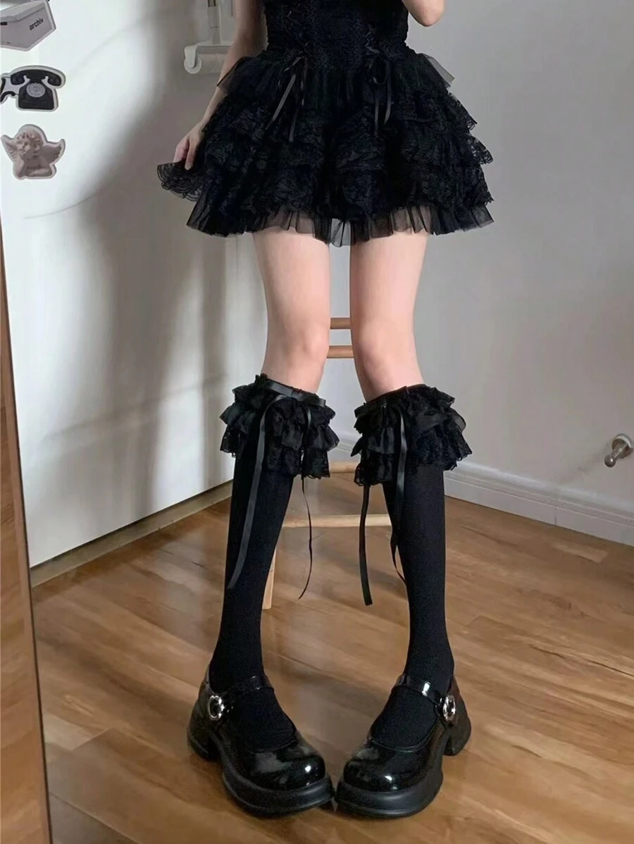 1 Pair Women Versatile Multi-Layer Lace Japanese Sweet Girl Style Mid-Calf Socks - Black - View 1