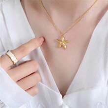 Starfish Shaped Simple Gold Pendant Necklace For Daily Wear - Starfish Necklace - View 2