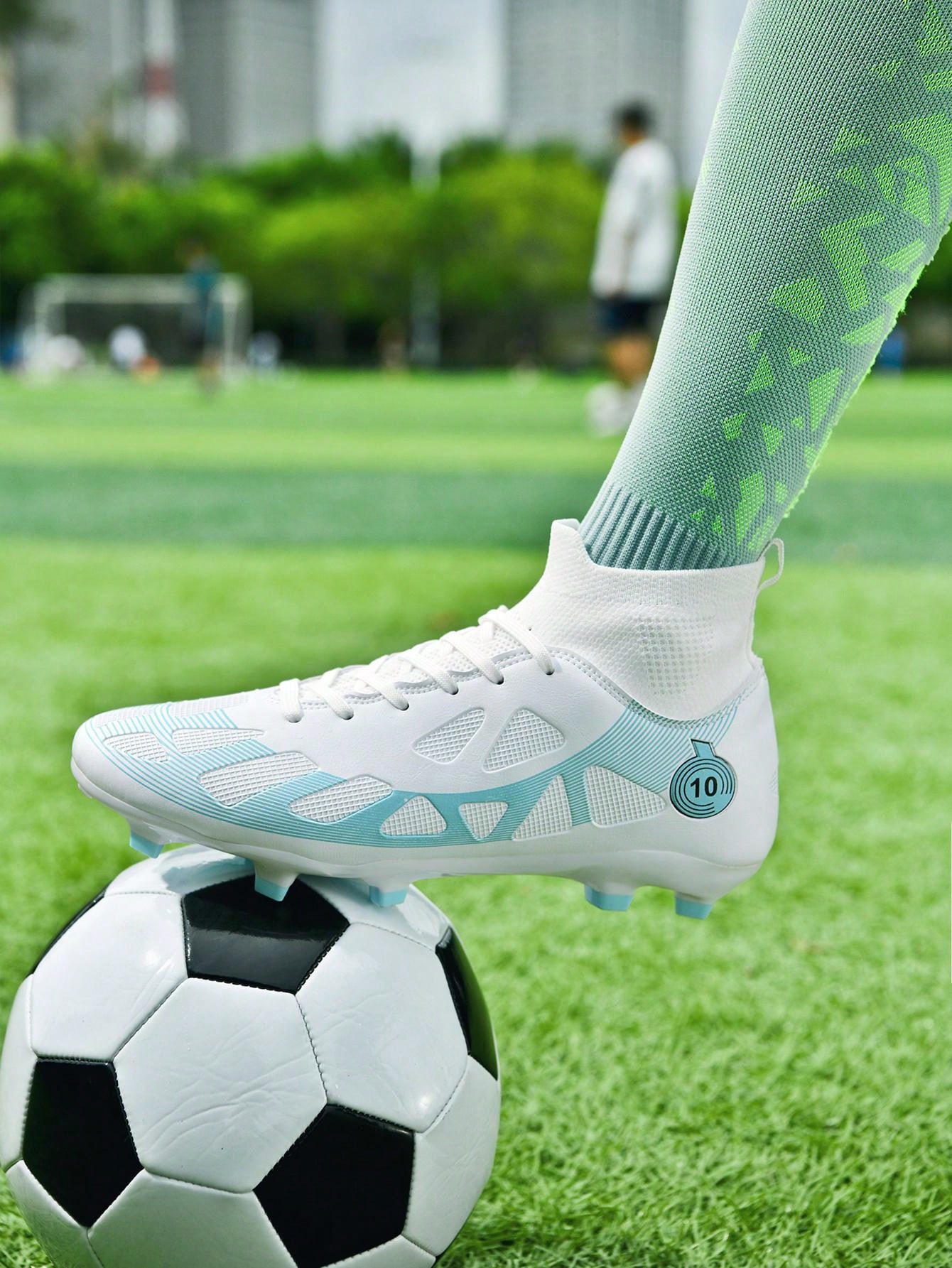 HighTop Professional Unisex Outdoor Soccer Shoes With Long Studs For