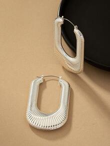 1對時尚流行2024新款幾何剪裁大圓環耳環,適用於女性日常佩戴 - 銀色 - 查看 4