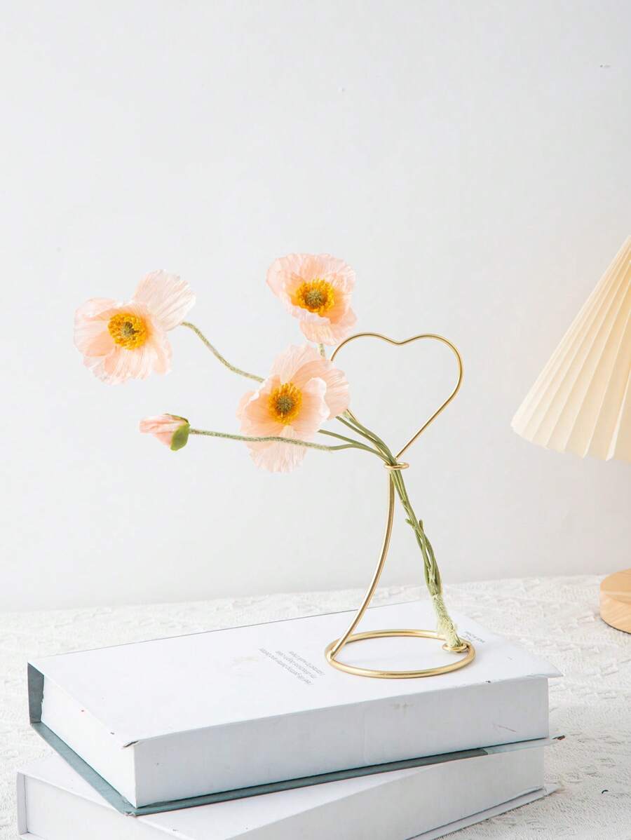 1pc Creative HeartShaped Iron Desktop Flower Vase For Office Desk