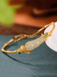 1入玉系列開口手環,采用綠松石、梅花與葉子造型,附有空心蝴蝶、好運豆和竹結,可日常佩戴和送禮 - 雙花蛋形玉石手鐲 - 查看 6