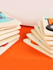 全新兒童木製拼圖玩具,卡通動物交通拼圖七件套拼圖玩具,適合喜愛汽車和動物的孩子。優秀的教育玩具,有助於發展手眼協調和色彩感受力,是送給你孩子的禮物。 - 彩色 - 查看 7