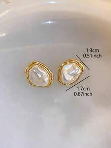 1pair Elegant And Exquisite Copper Ladies' Asymmetrical Oval Faux Pearl French Vintage Style Stud Earrings - Multicolor - View 6