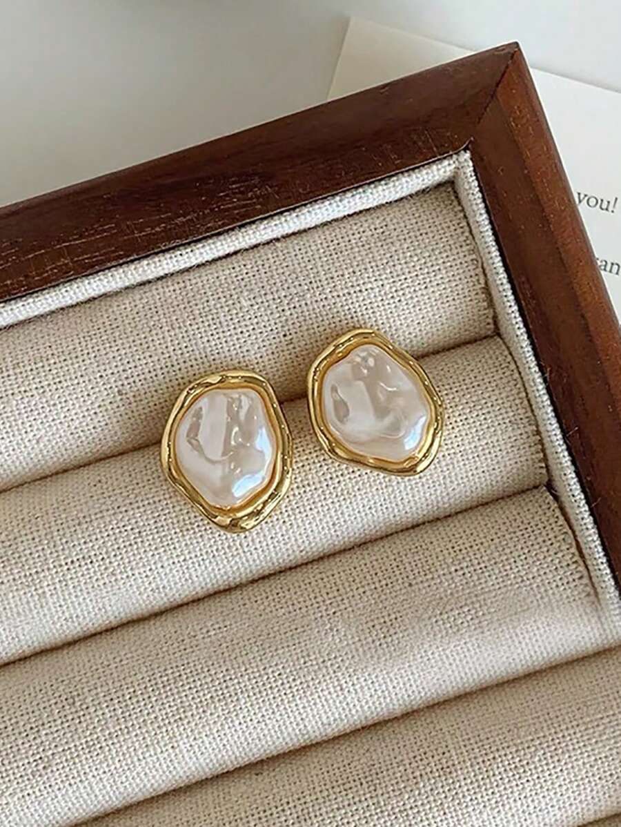 1pair Elegant And Exquisite Copper Ladies' Asymmetrical Oval Faux Pearl French Vintage Style Stud Earrings - Multicolor - View 1