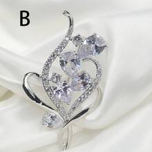 1pc Simple Yet Elegant & Luxurious & Fashionable Micro Inlaid Chest Pin, Perfect For Birthday, Party As A Fashion Gift - Multicolor - View 4