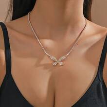 1只時尚蝴蝶形銅吊墜項鍊,鑽石鑲嵌金鍍,適合作為禮物和女士派對佩戴 - 金色 - 查看 6