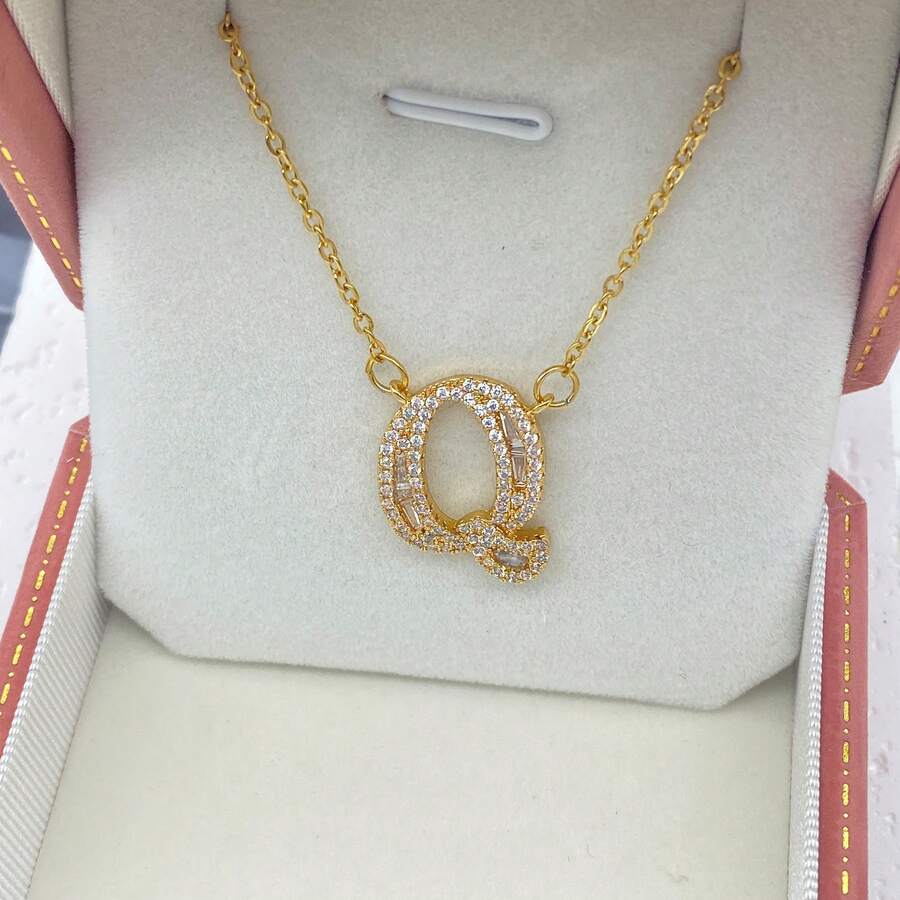 Korean Style Alphabet Necklace, Micro-Inlaid Necklace, Cold & Fashionable, 26 Letters Available, Suitable For Multiple Occasions, Luxury & Niche Jewelry Gift For Women And Friends - Full Zirconium Micro-set Letter Q Necklace - View 1