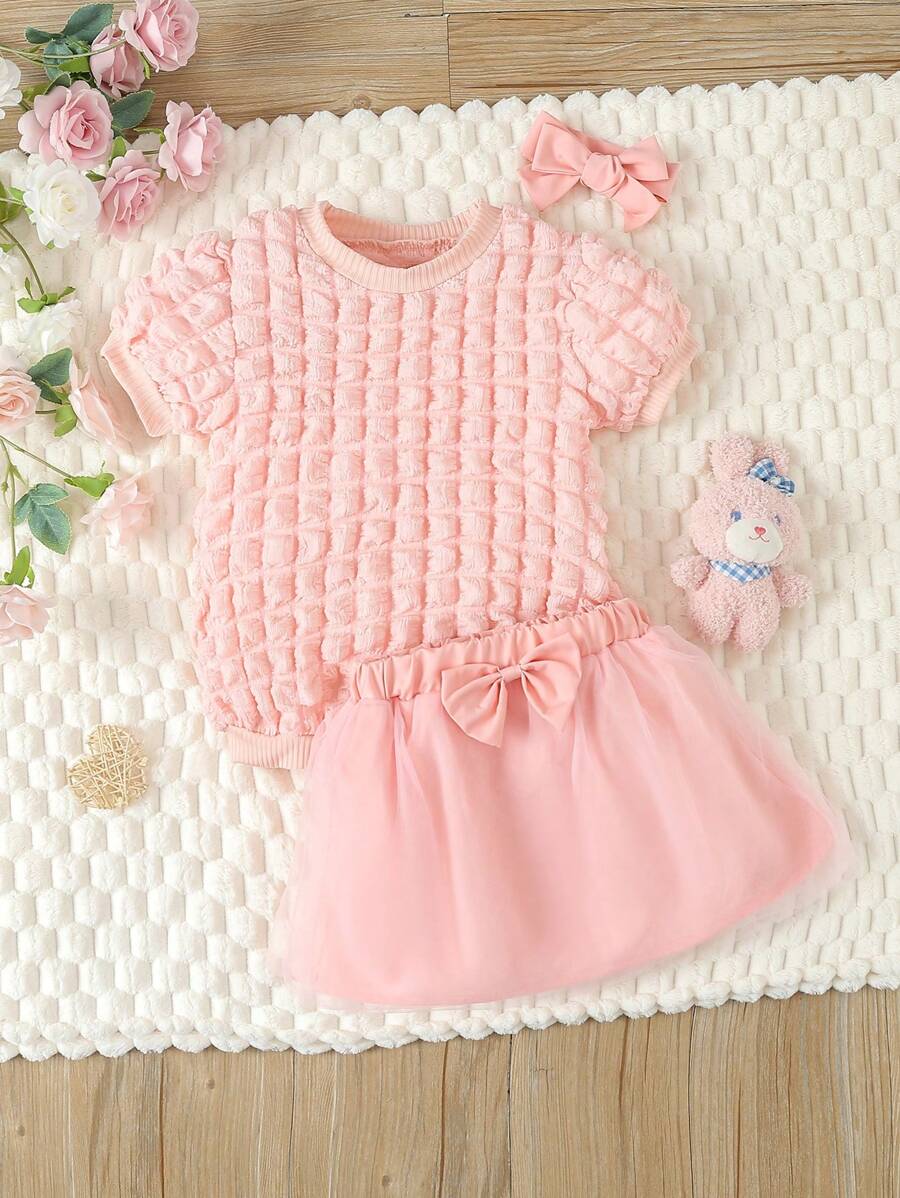 可愛甜美的嬰兒女孩圓領短袖上衣、蝴蝶結短褲和頭帶套裝 - 粉色 - 查看 1