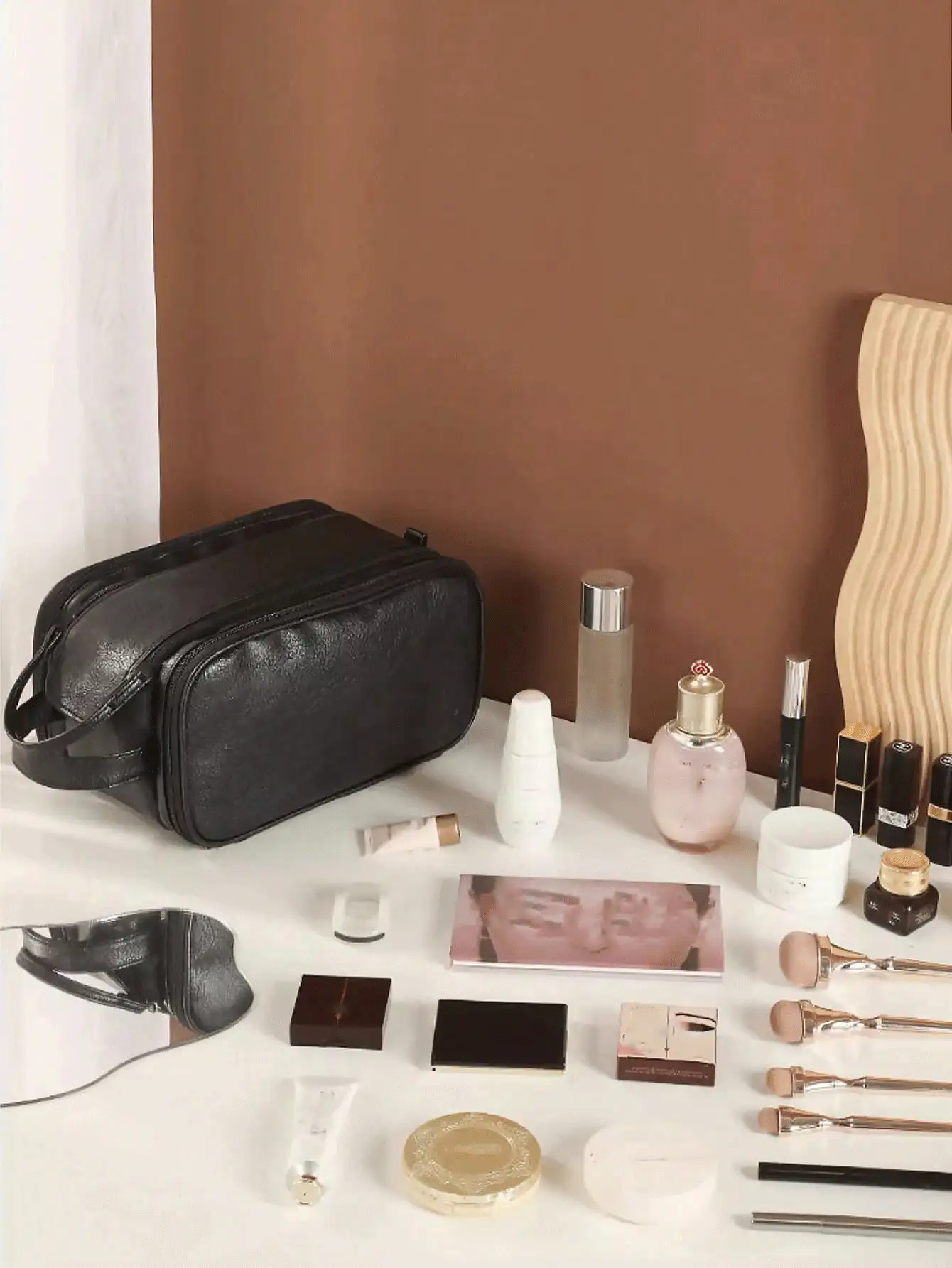 Women's Large Capacity Portable Toiletry Bag For Travel And Cosmetic Storage Men Toiletry Bag Makeup Brushes Storage Makeup Bag Makeup Bags Makeup Organizer Make Up Organizer Makeup Storage