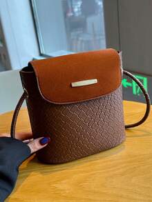 防水,輕巧,商務休閒迷你金屬裝飾肩背桶包,非常適合青少女、女大學生、菜鳥和白領工作者在辦公室、學校、工作、出差、商務、通勤時使用的時尚女包,簡約棕色迷你桶式包,仿皮革復古通勤百搭肩背包,適合購物、日常使用 - 棕色 - 查看 4