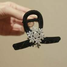 1入女士新款雪花髮卡，優雅高質感適用於日常使用，秋冬季節 - 黑色 - 查看 2