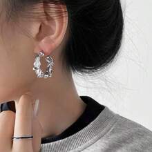 1pair European & American Metal Unique Asymmetrical Earrings, Cool & Stylish Street Style Ear Jewelry - Silver - View 1