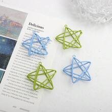 2 件裝時尚鋅合金鏤空線和五角星形吊墜,適合 Diy 手鍊、項鍊或耳環製作,適合女士日常佩戴 - 彩色 - 查看 1