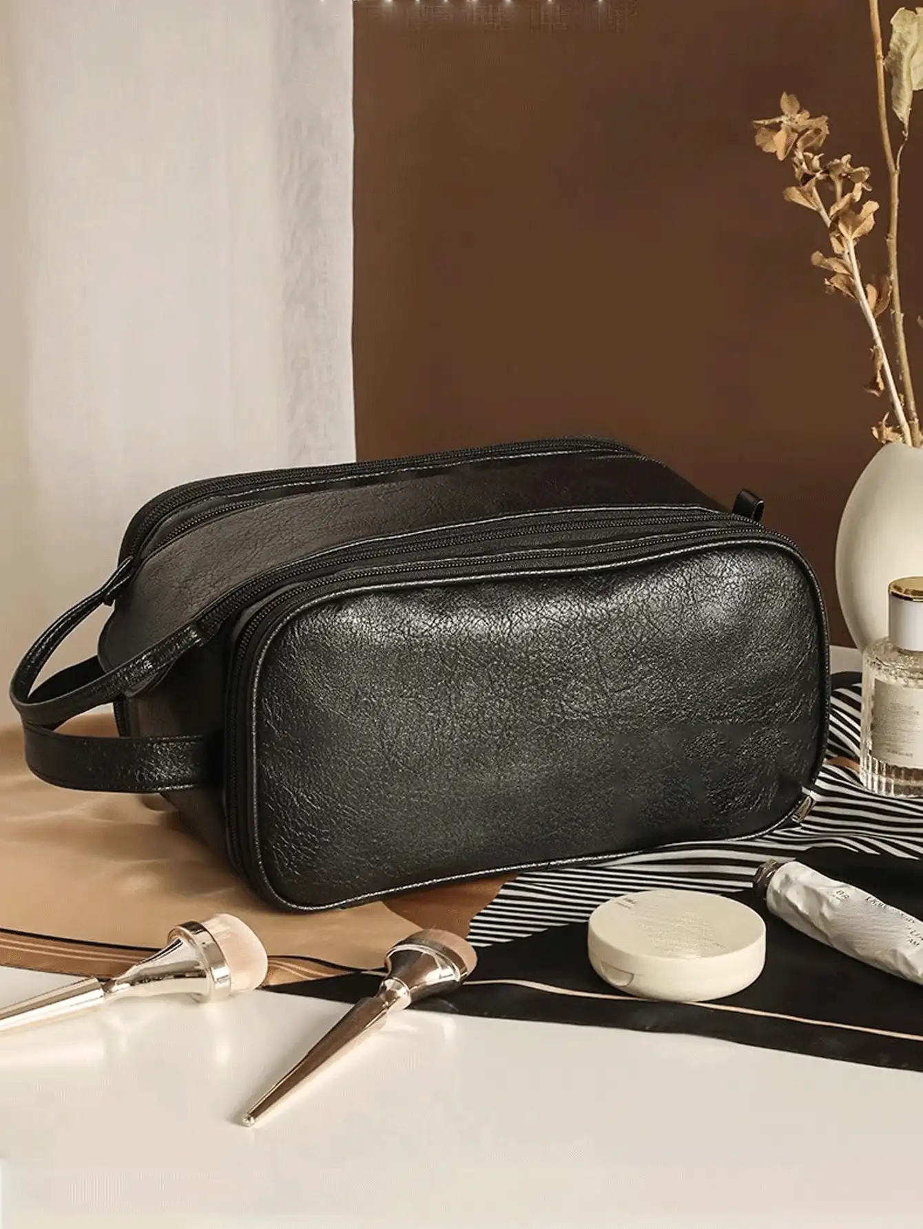 Women's Large Capacity Portable Toiletry Bag For Travel And Cosmetic Storage Men Toiletry Bag Makeup Brushes Storage Makeup Bag Makeup Bags Makeup Organizer Make Up Organizer Makeup Storage