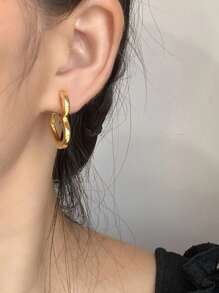 1對簡約時尚金屬中空明亮心形耳釘,適合日常穿戴 - 嘉年華贈品 - 金黃色 - 查看 1