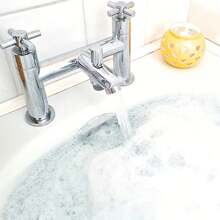 1個透明無底浴缸溢水濾網,防水堵塞插頭,女性浴室必需品