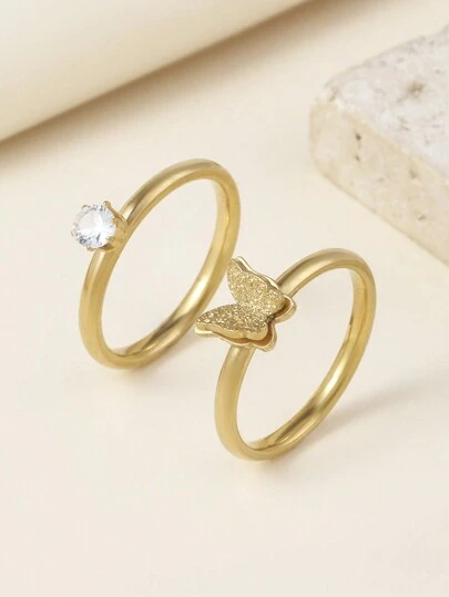 两枚18K镀金不锈钢蝴蝶戒指，镶嵌立方氧化锆，适合作为情人节礼物送给女友或朋友，也可叠戴装饰。
