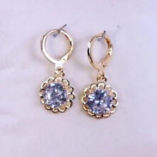 1對時尚優雅的鋯石花吊墜耳環,適合日常穿戴、節日慶典和生日禮物,全新,不褪色 - 金黃色 - 查看 6