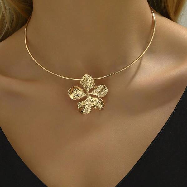 Colar Gargantilha de Metal da Moda com Pingente de Flor Dourada para um Visual Elegante e Luxuoso, Dia dos Namorados, Mamãe, Mãe, Dia da Mãe, Presente