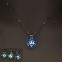 1pc Fashionable Creative Hollow Out Luminescent Lotus Pendant Necklace, Luminous Glow In The Dark, Birthday Gift For Mom, Women, Wife, Girlfriend - Glow Necklace - View 1