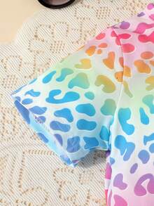 Young Girl's Casual Style Gradient Leopard Pattern Short-Sleeved Knit T-Shirt And Denim Shorts Set For Summer - Multicolor - View 4