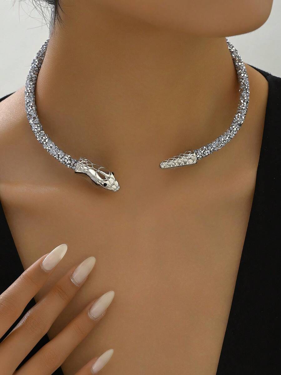 Fashionable And Personalized New Rhinestone-Studded Short Snake-Shaped Collarbone Chain - Silver - View 1