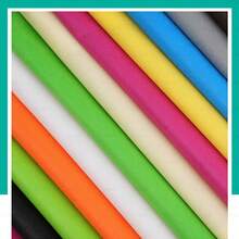 1入組具有熱壓和3D設計的無紡購物袋 - 多色隨機出貨 - 查看 5