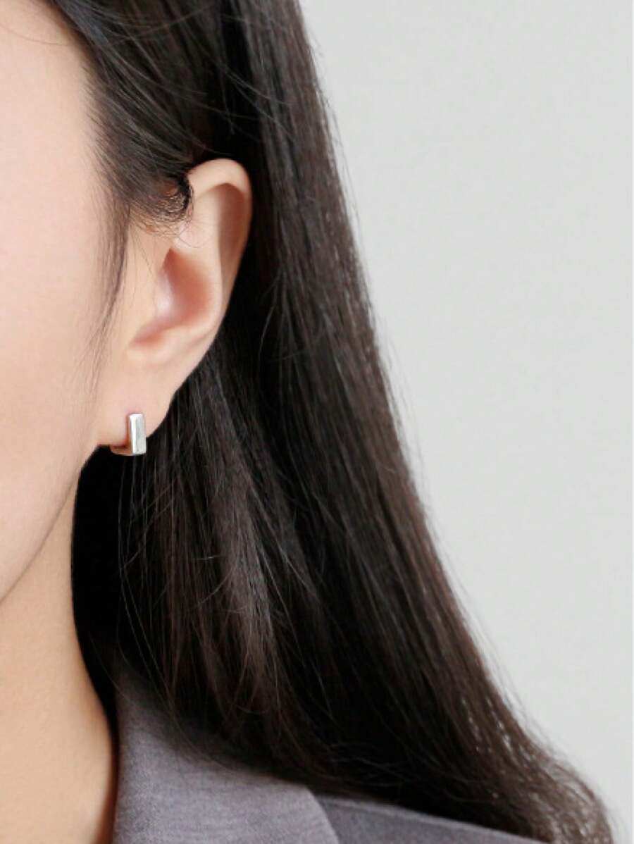 1pair Simple Square Shaped S925 Silver Earrings For Ladies' Daily Wear Or As Gift To Couple, Friends, Elderly Relatives Etc. - Silver - View 1