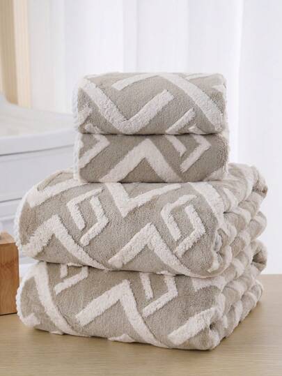 1/2 Pcs Jacquard Z Pattern Bath Towel Or Face Towel, Ultra Soft Coral Fleece Highly Absorbent Bathroom Towel, Suitable For Beach, Holiday, Travel For Beauty Salon Home Bathroom Shower Towels For Beauty Salon, Hotel Sports,Home Essentials, Towel, Skin Care Bath Towel Sheet