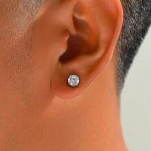 1 Peça Clipe De Orelha Magnético De Aço Inoxidável Com Zircônia Cúbica De 4 Garras Para Uso Diário E De Festival Masculino (adequado Para Orelhas Não Perfuradas)