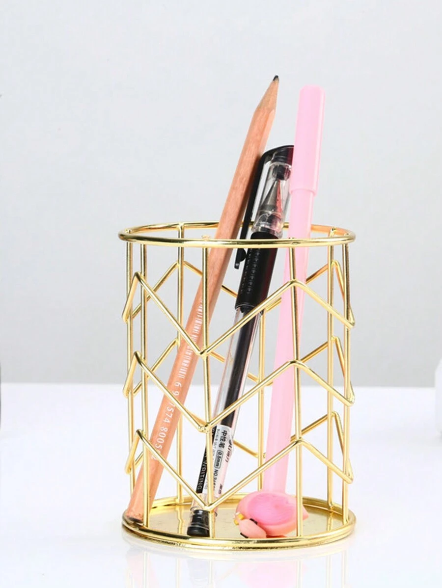 1pc Highly Attractive And Beautiful Gold-Tone Hollow Out Pen Holder