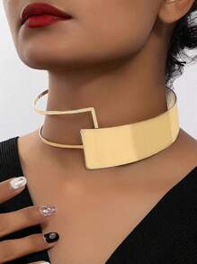 1pc Asymmetrical Geometric & Hollow Out Circle Pendant Statement Necklace With Vintage & Style, High Sense Of Design - Yellow Gold - View 1