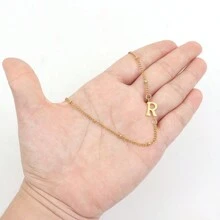 1入經典首字母吊墜時尚不銹鋼珠鍊女士項鍊 - 金黃色 - 查看 3