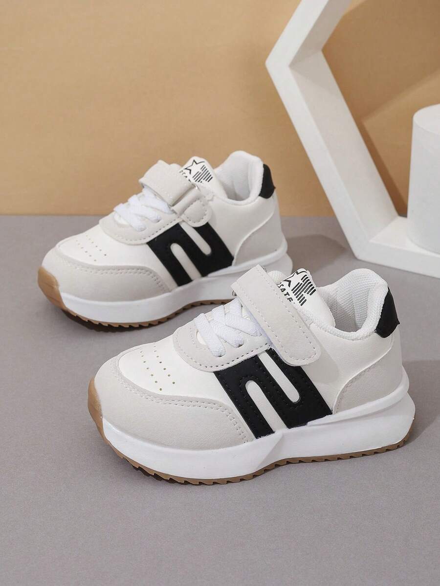 1 双时尚幼儿男童钩环运动鞋，婴儿休闲运动鞋，1-3 岁 - 黑色 - 查看 1